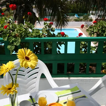 Nazaret Aparthotel 4*