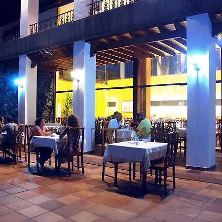 Nazaret Aparthotel Costa Teguise