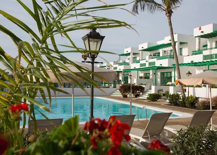 Aparthotel Nazaret 4*