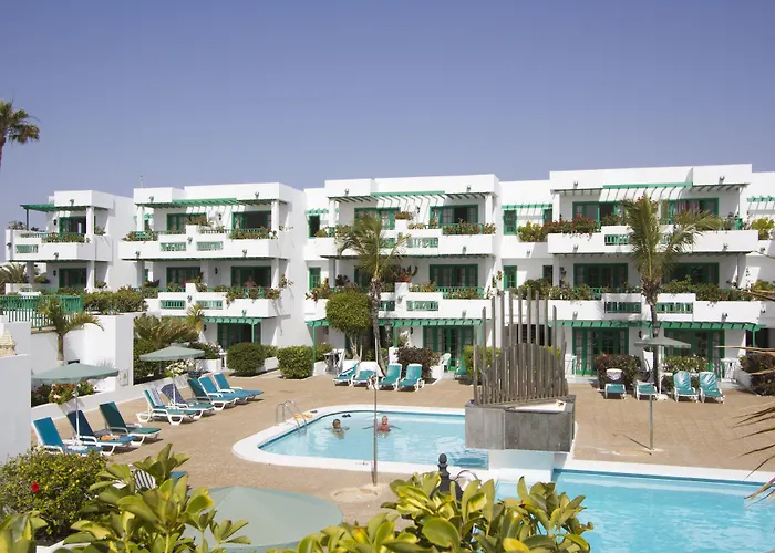 Nazaret Aparthotel 4*