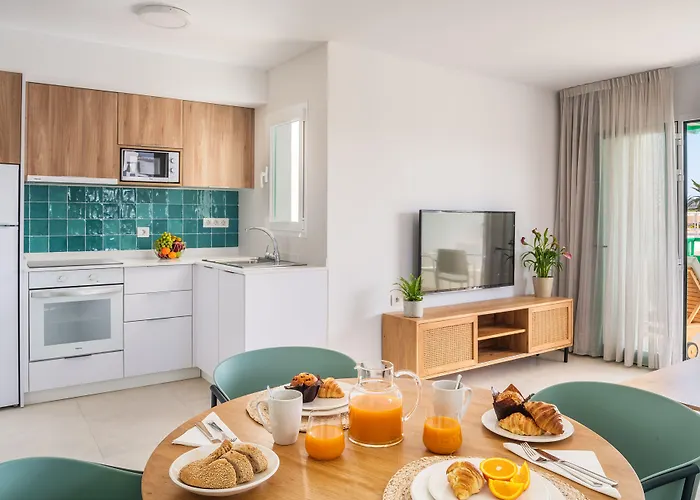 Aparthotel Nazaret 4*