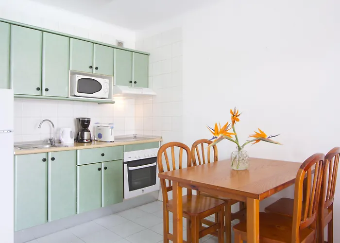 Aparthotel Nazaret